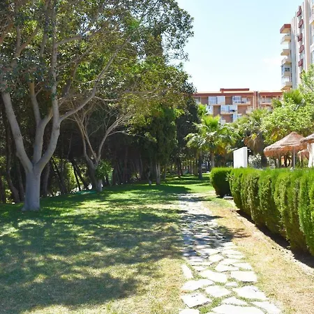 Hercules Sea Views Apartamento *